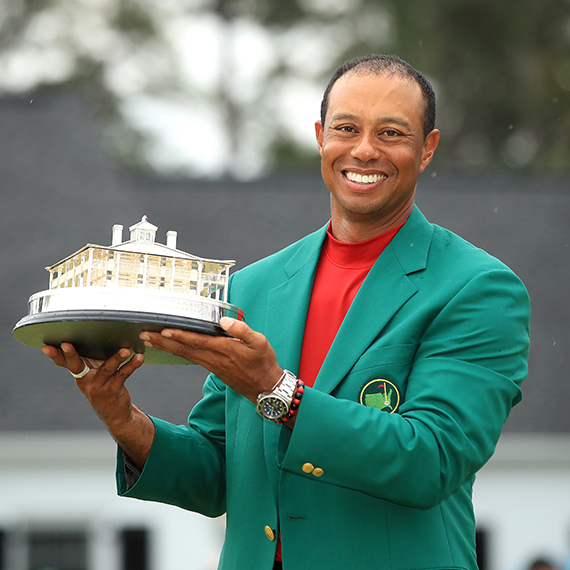 Tiger Woods blazes into sports lore