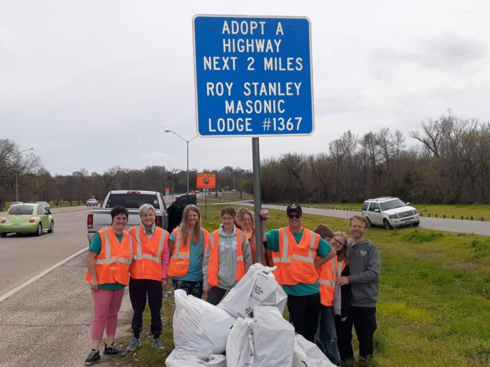 Lodge performs community service