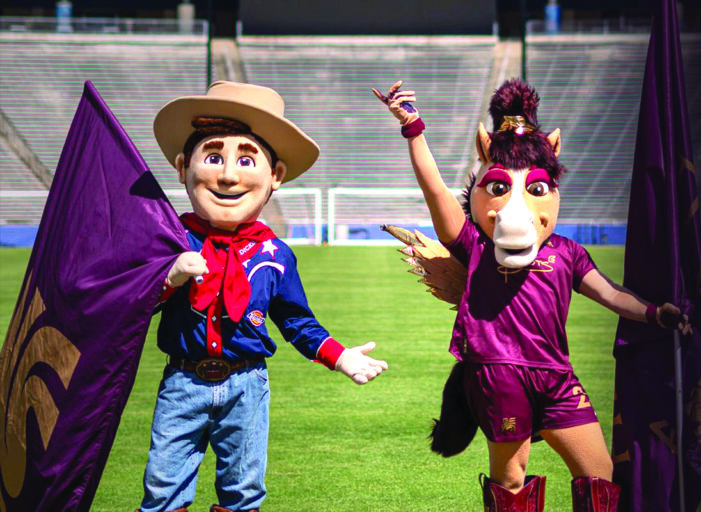 Big Tex ready to hit the pitch