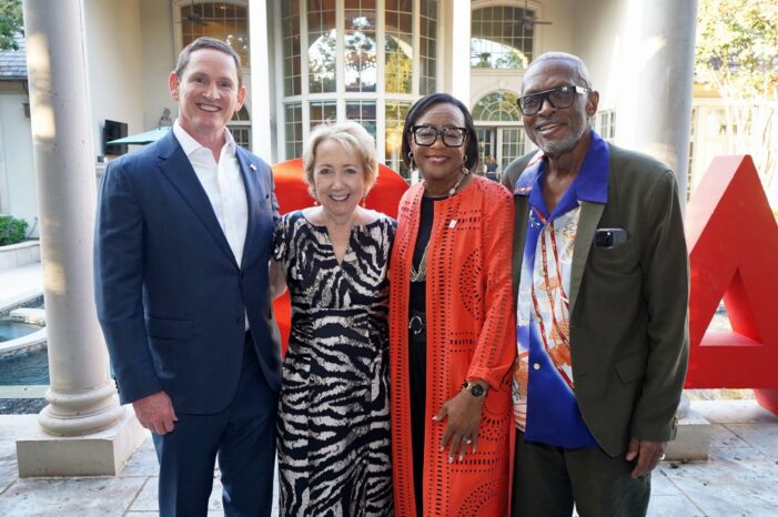 Patron party prepares for annual dinner